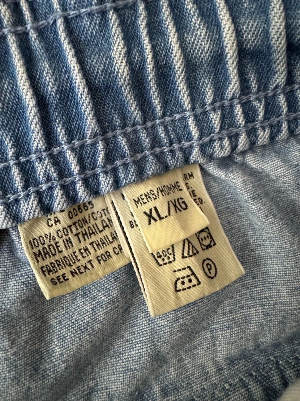 Eddie Bauer Vintage 90’s Mom High-rise Shorts Denim Pleated Size XL Pockets - Picture 4 of 6